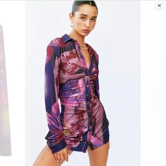 With Jean Andy Long-Sleeved Dress in Flamboyant Anthurium - Picture 3 of 5